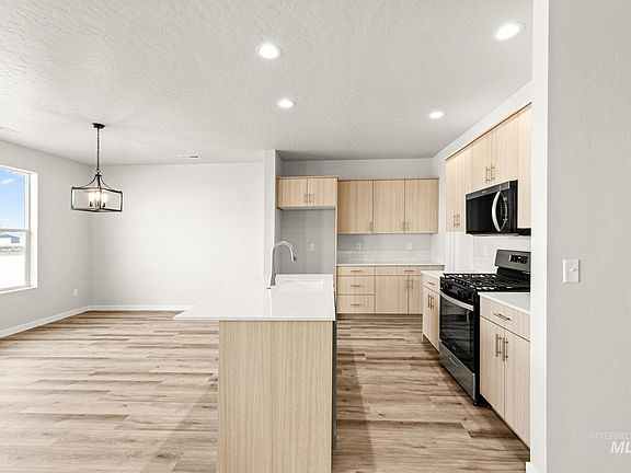 6th image of this home