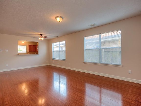 5th image of 17143 Hawks Landing Dr