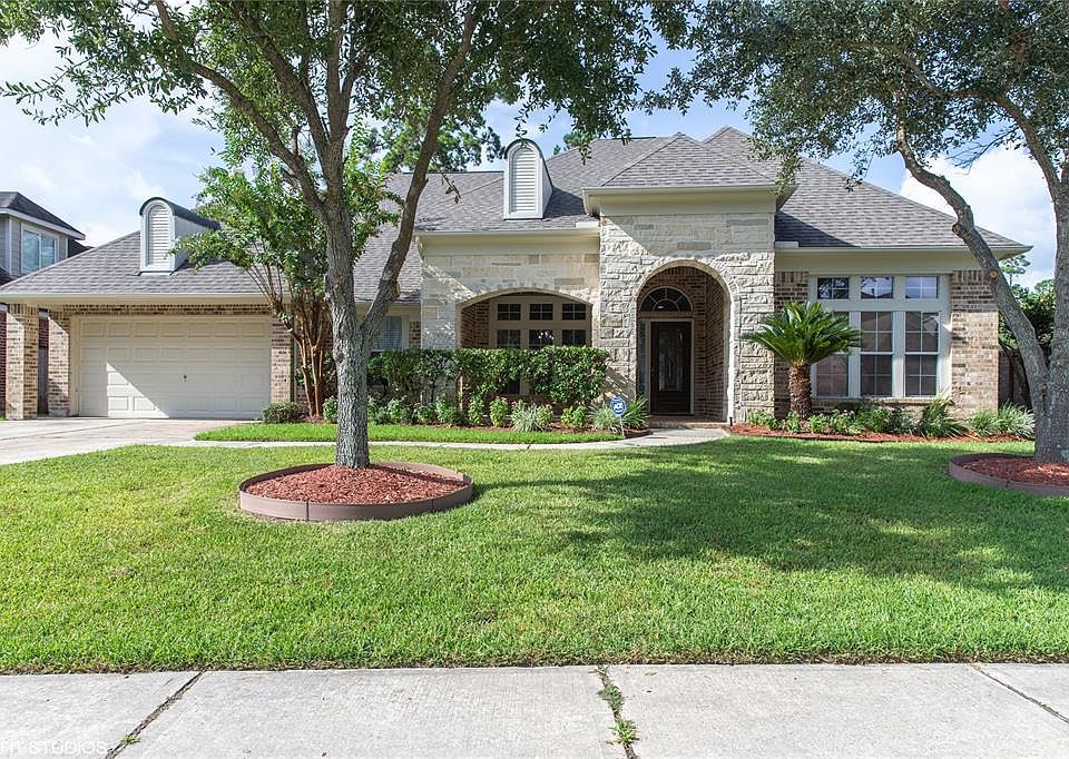 1st image of 8302 Emerald Meadow Ln