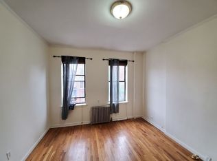 28-09 38th St #2R, Astoria, NY 11103
