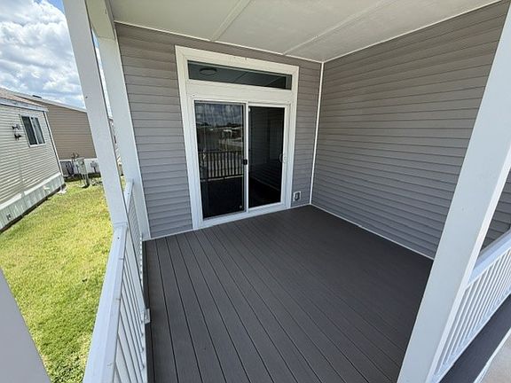 4th image of 1101 W Commerce Ave #73