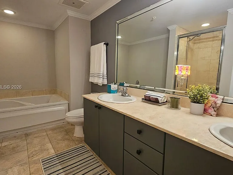 17375 Collins Ave #2304 — Photo 21
