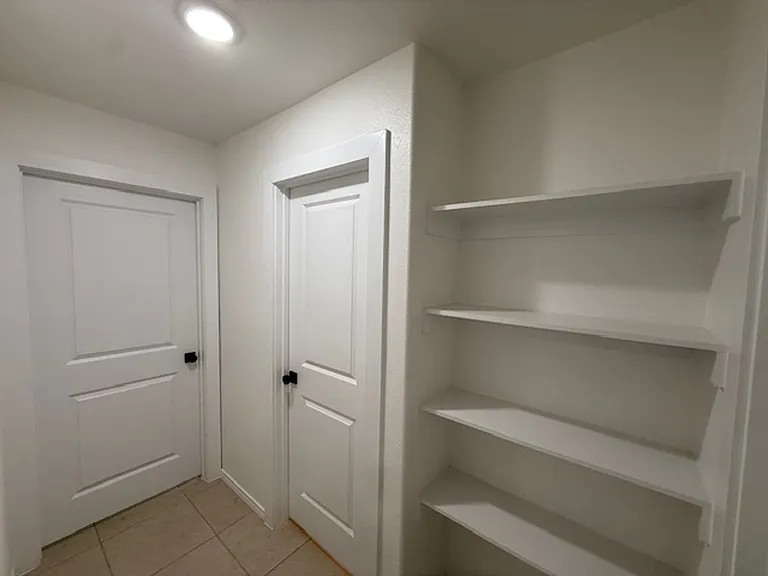 3510 Pascual De Leon Dr — Photo 8