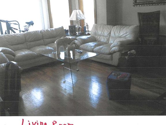 3rd image of 5529 W Melrose St Floor 2