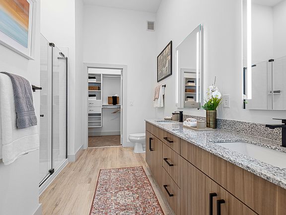 The Henry Apartments