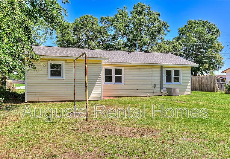 1908 Wylie Dr — Photo 29