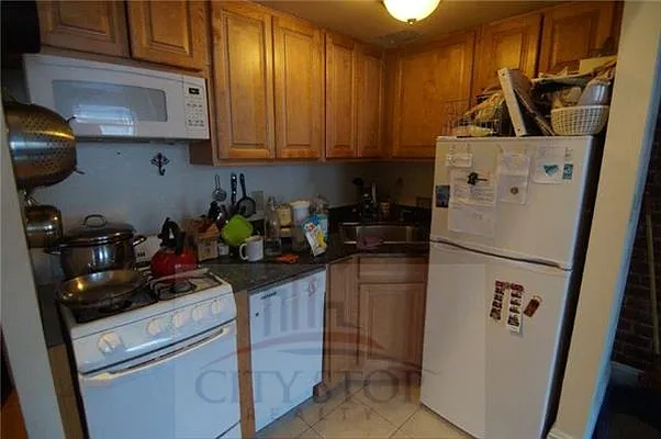 Rented by City Stop Realty | media 32