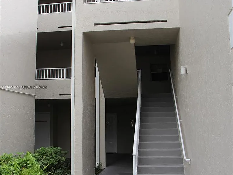 2890 N Oakland Forest Dr #204 — Photo 29