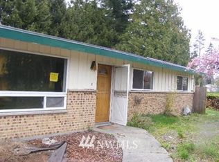 3822 Pineneedle Dr, Bremerton, WA 98310