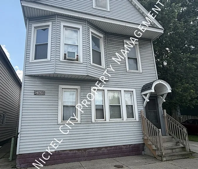1305 Seneca St #2 — Photo 7