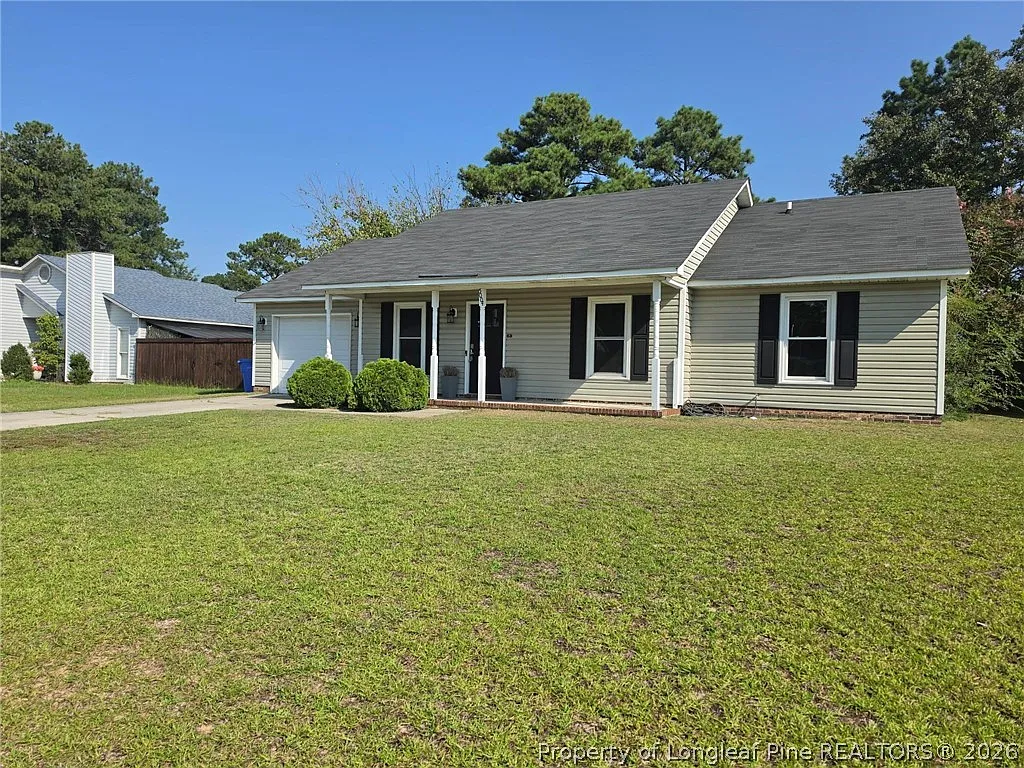 3 bed, 2.0 bath, 1337 sqft, $1,450 — Photo 3