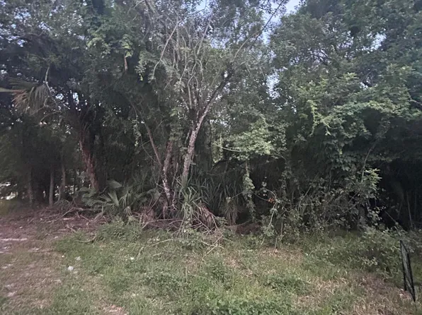 8995 22nd Street, Vero Beach, FL 32966