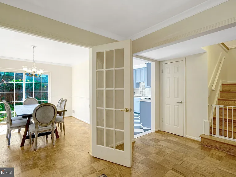 8527 Parliament Dr — Photo 17