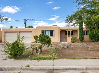 1029 California St SE, Albuquerque, NM 87108