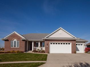 3329 Sedwick St, Ames, IA 50010
