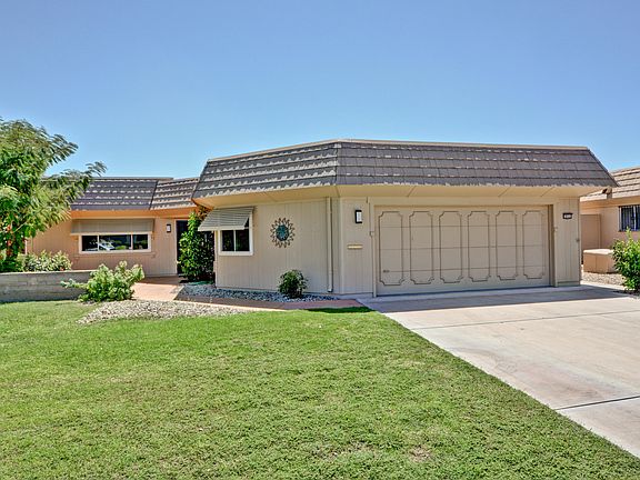 3rd image of 10133 W Hutton Dr