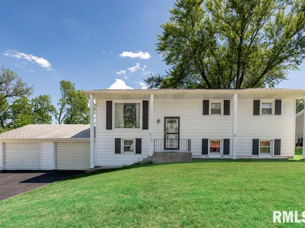 6312 E Glendale Ave, Chillicothe, IL 61523