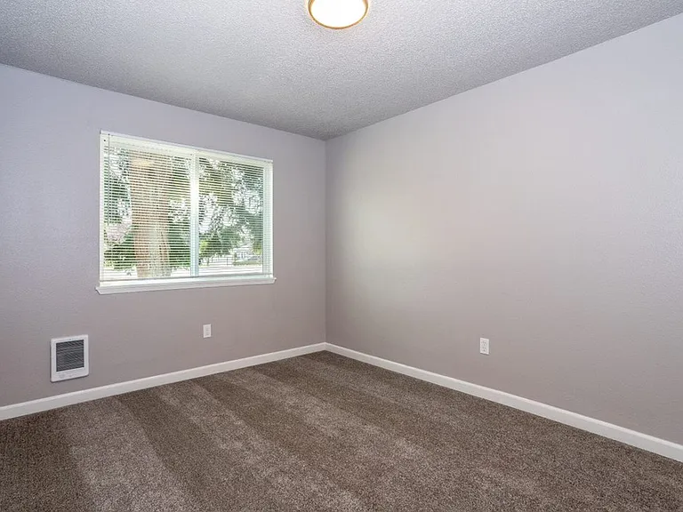 Forest Park Apartments — Photo 46