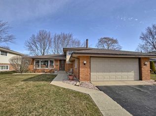 6330 Barbara Ave, Tinley Park, IL