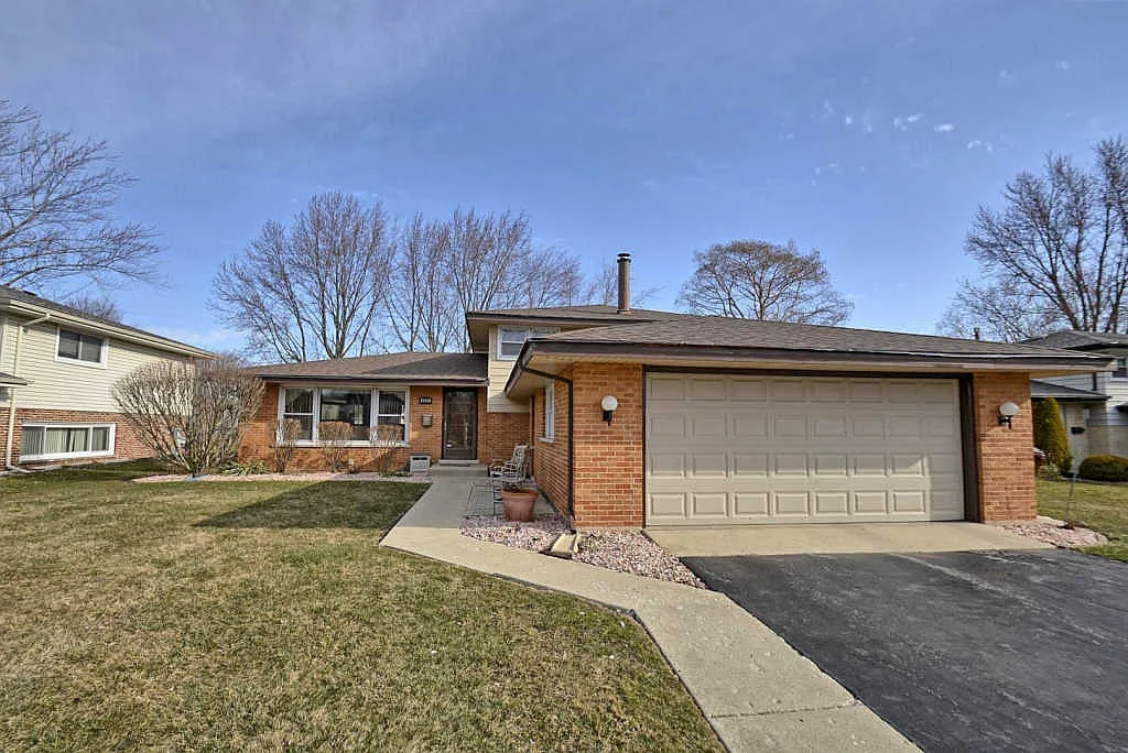 6330 Barbara Ave photo 1