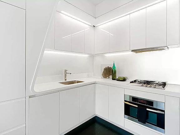 3rd image of 123 Washington St APT 34G