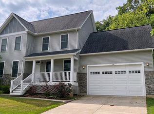 130 Honeysuckle Dr, Boalsburg, PA 16827