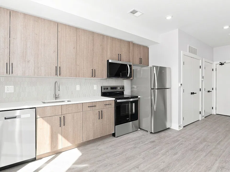 2013B N Croskey St #3