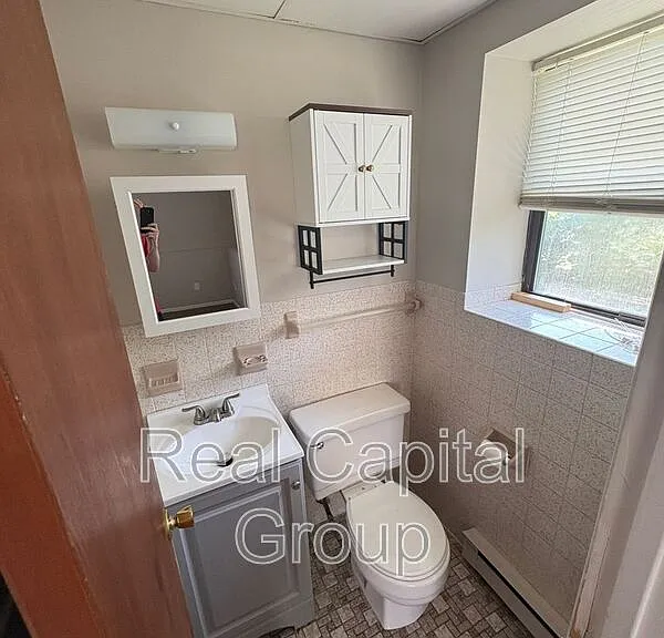 422 Spring St #1 — Photo 8