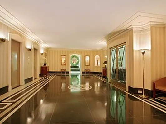 Sold by Corcoran | media 14