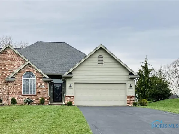 9383 Golf Creek Ln, Perrysburg, OH 43551