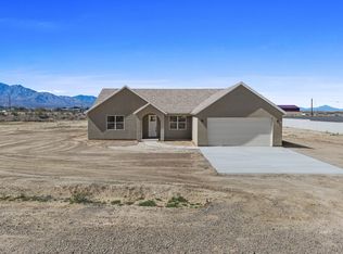 1694 S Dark Dr, Thatcher, AZ 85552