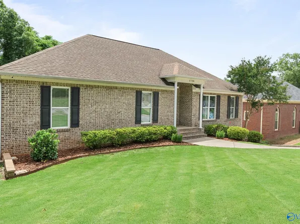 1728 Alm Dr NE, Huntsville, AL 35811