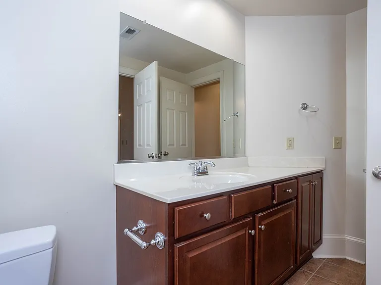 10 S Randolph St #10H — Photo 13