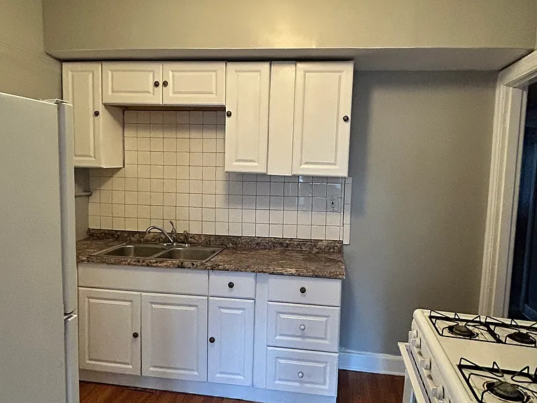 672 Lindell Ave #674 — Photo 5