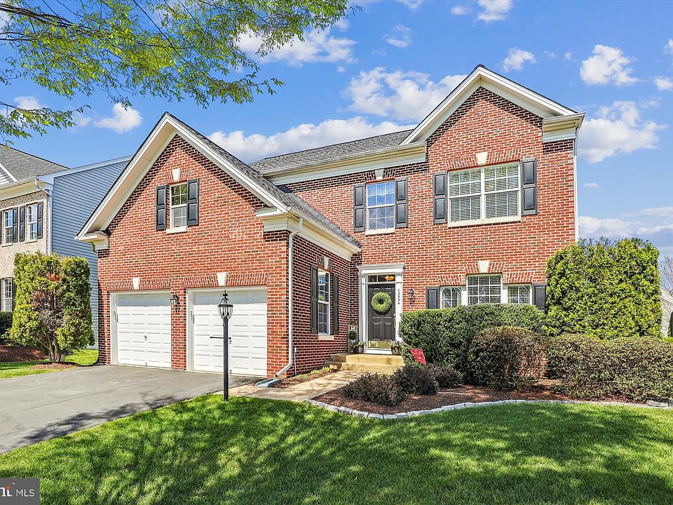 1st image of 12524 Erroll Ln