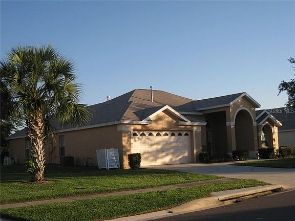 2nd image of 15836 Heron Hill St