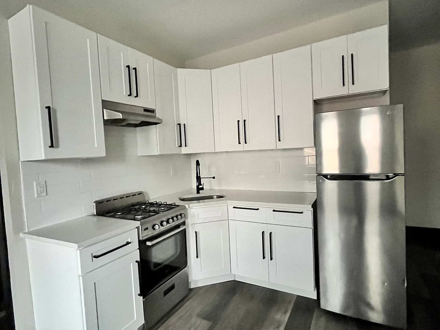 2 bed, 1.5 bath, 800 sqft, $2,250 — Photo 1