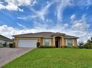 678 Country Walk Ct, Eagle Lake, FL 33839