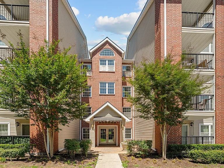 3307 Wyndham Cir #2169 — Photo 23
