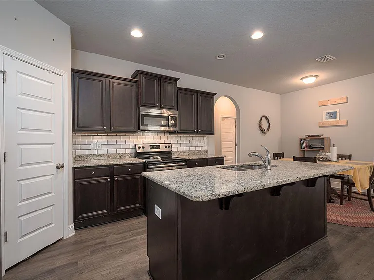 3642 Hawks Landing Cir — Photo 7