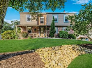 4830 Bayfield Rd, Allison Park, PA 15101