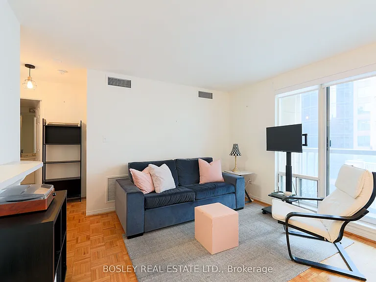 99 Hayden St #806 — Photo 16