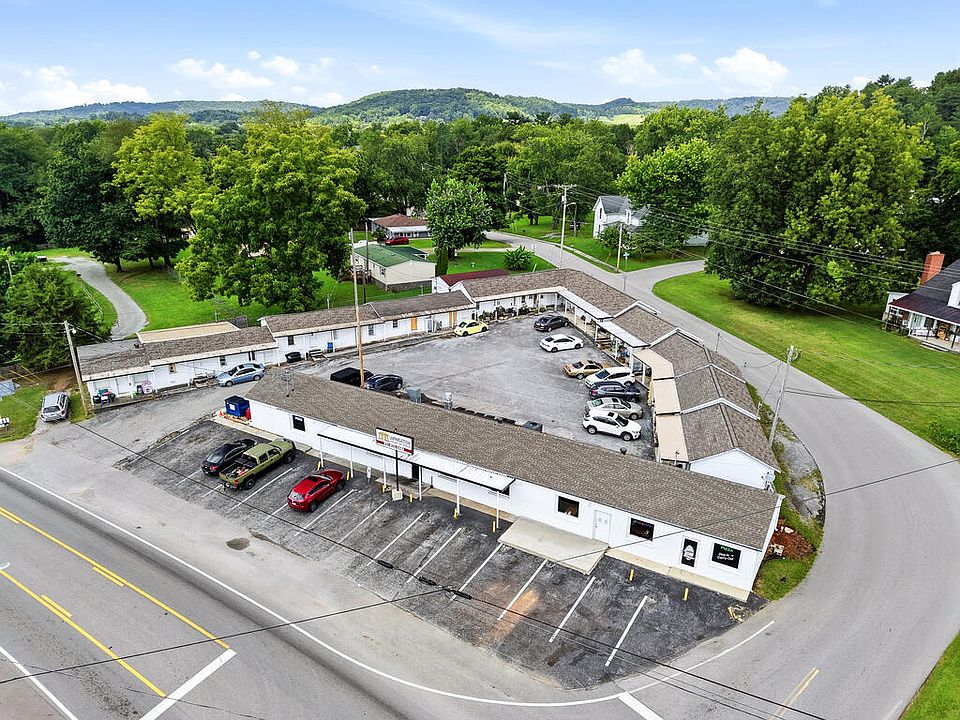 1st image of 616 E Main St