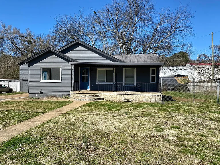 2035 Lyndon Ave — Photo 15