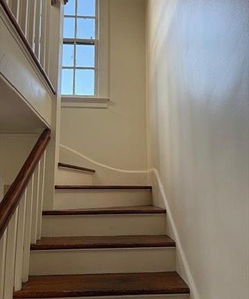 4th image of 2823 Joseph St