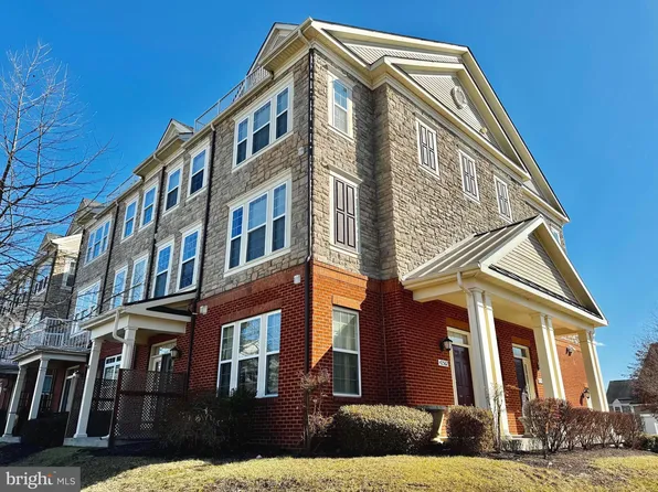 42562 Wildly Ter, Ashburn, VA 20148