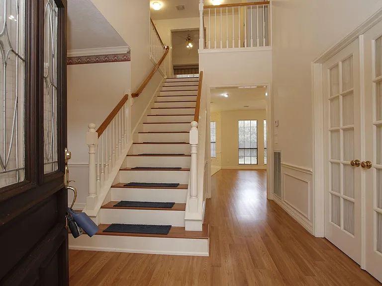 13618 Shadow Falls Ct — Photo 5