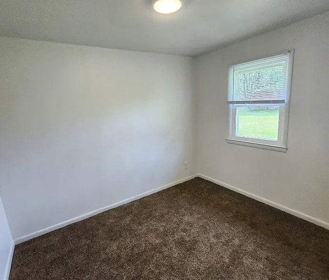 64 Harvey Pl — Photo 12