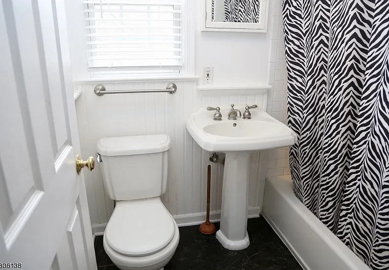 41 Beechwood Rd — Photo 10