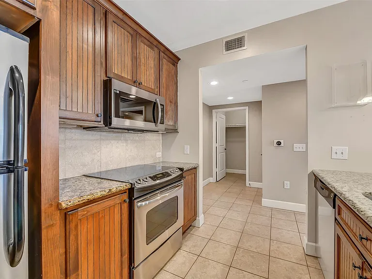2203 Dorrington St #309 — Photo 13